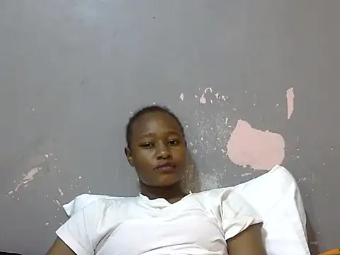 Petite_Ebony10 – Live XXX-chat