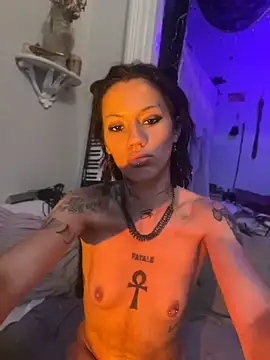 luxxlola's Webcam Show