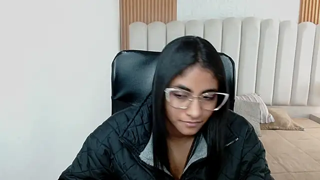 Chat +18 de shaneelle ao vivo
