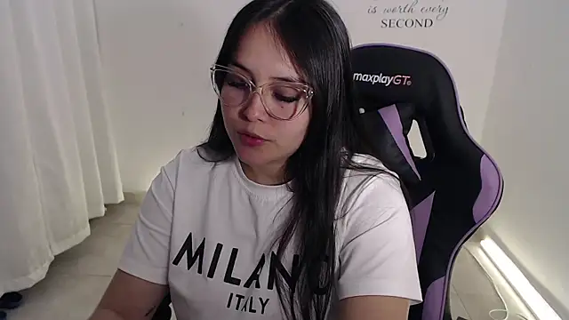 amberbakee Chat XXX live