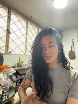 Chat XXX ao vivo de SALOME_KORLAND