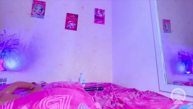 AMAIAA_LOVE Adlı Modelin Canlı XXX Sohbeti