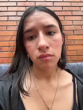 LilyRossi_'s Live XXX Chat