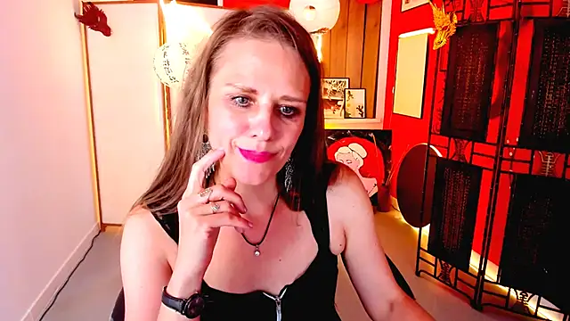 EmiliaBedy – Live XXX-chat