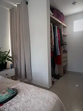Živý XXX chat Issane_Peru