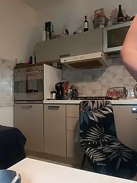 bear_skinny: απευθείας συνομιλία ΧΧΧ