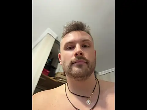 MartinBrandon élő XXX-chatje