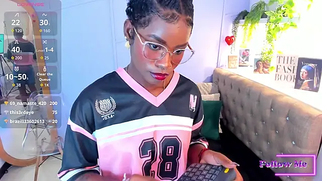 Chat +18 de amber-hill ao vivo