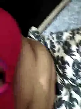 Chat +18 de ANAMIKA-SINGHAL ao vivo