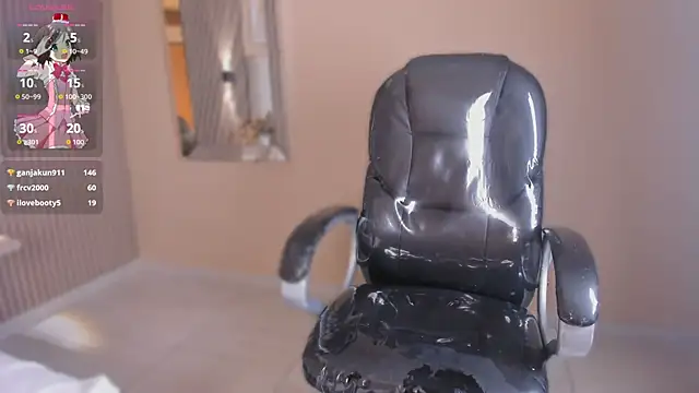 LisaLain – Naživo XXX chat
