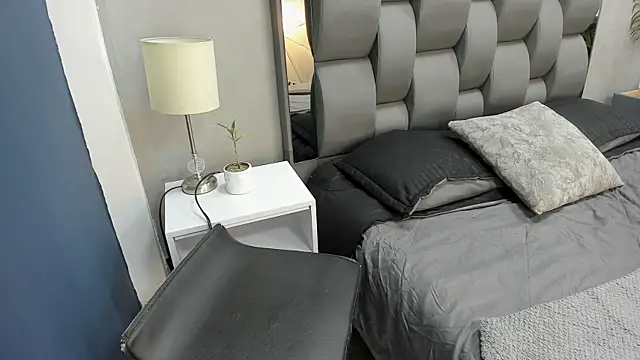 XXX chat uživo modela Charlie___Musk
