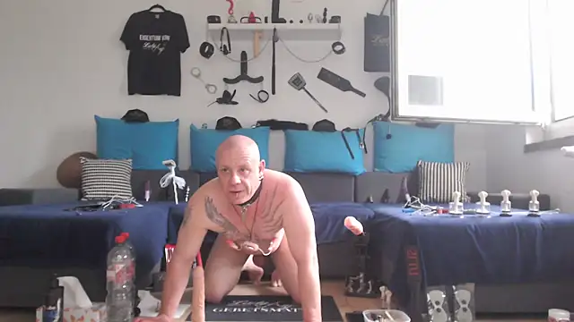 Chat +18 de Sklave-Sille ao vivo