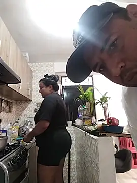SexyandnaughtyLatinos Pertunjukan Webcam
