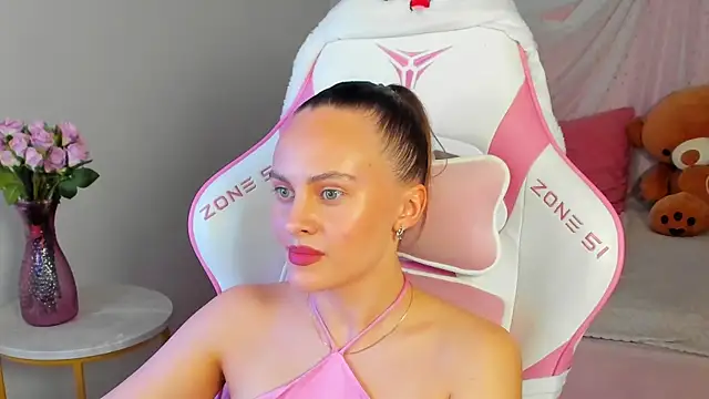 LumeriSoren's Live XXX Chat
