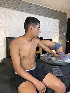 Isaak_Salomee Chat XXX in diretta