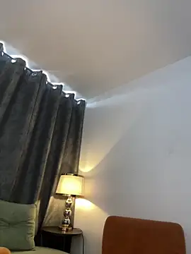 CHERRYY_BOMB_'s Live XXX Chat