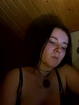 mewKate élő XXX-chatje