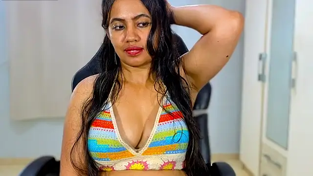 FannyXhot Chat XXX in diretta