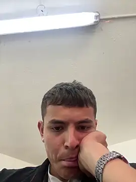 fresdyhot – Naživo XXX chat