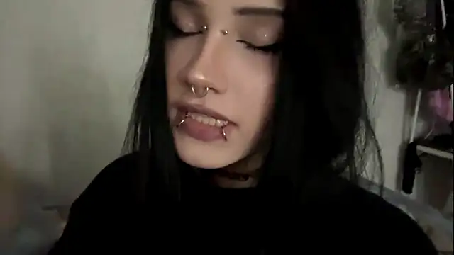 LouisePavlides Live XXX-chat