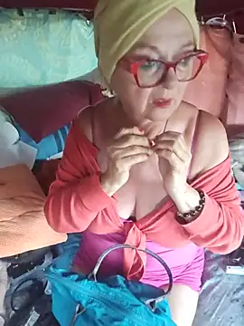 Hot-Muci élő XXX-chatje