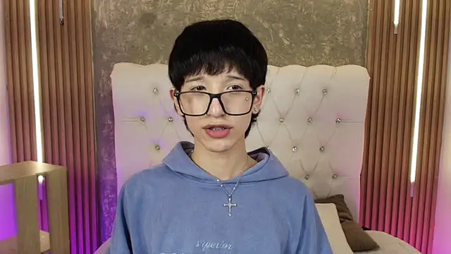 Chat +18 de Emo_Boy_ ao vivo