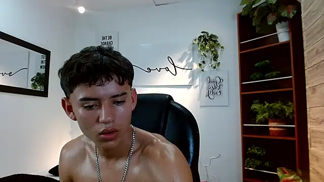 Онлайн чат XXX Ryan_grayx