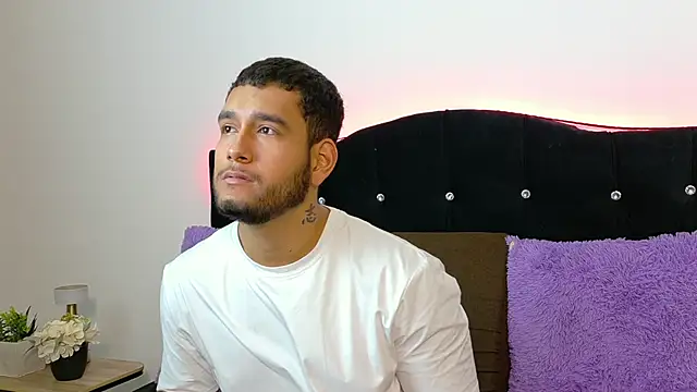 XXX chat uživo modela ander_montoyaa