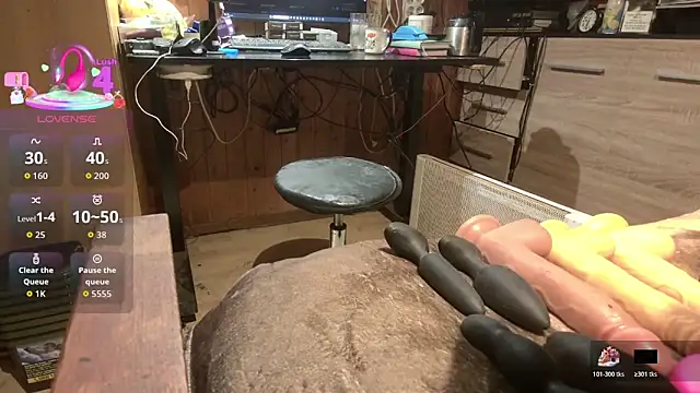 misteryman1956's Live XXX Chat