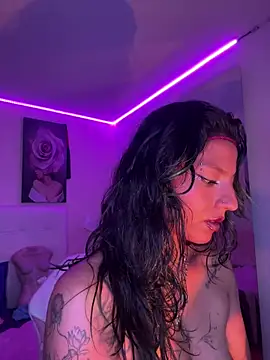 Chat XXX en directo de SamathaMay