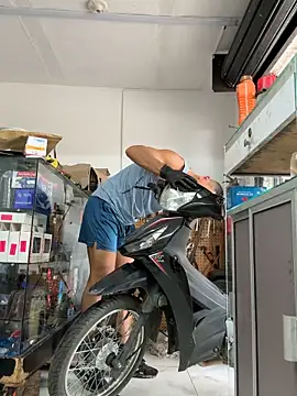 Paul22cm-'s Live XXX Chat