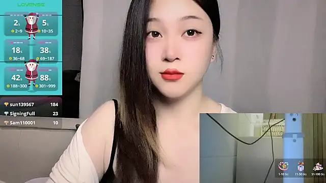 woaiqinqin Adlı Modelin Canlı XXX Sohbeti