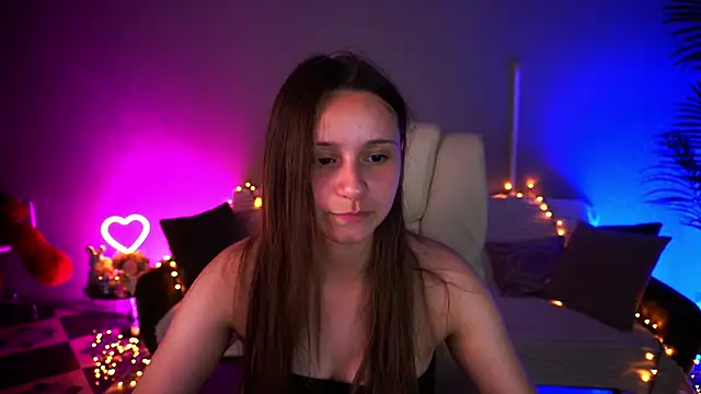 TinyNatalie's Live XXX Chat
