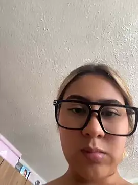 Miabonnett_ 现场XXX聊天