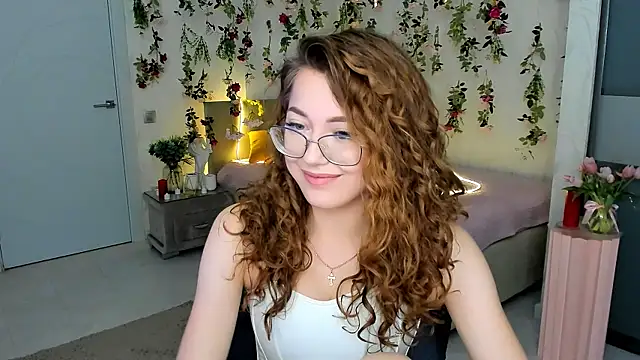 XXX chat uživo modela SereneFlame