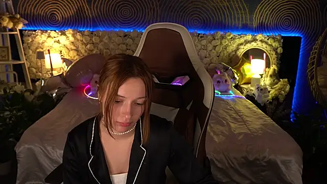 LizzaMoonn Chat XXX in diretta