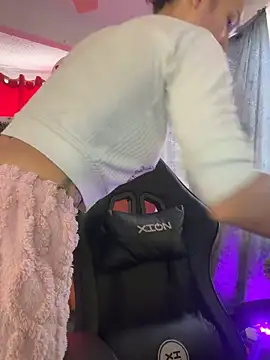 Niky_777のライブXXXチャット