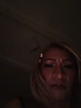 boss-thebitch's Live XXX Chat