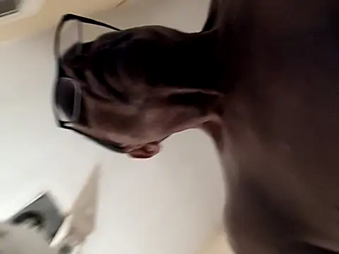 bobby69cock XXX чат на живо
