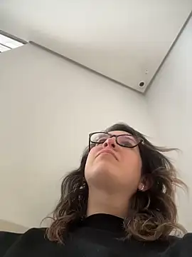 amooraaamoon Chat XXX in diretta