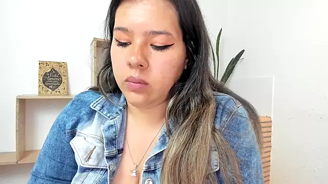 Chat XXX ao vivo de LinaBrowm