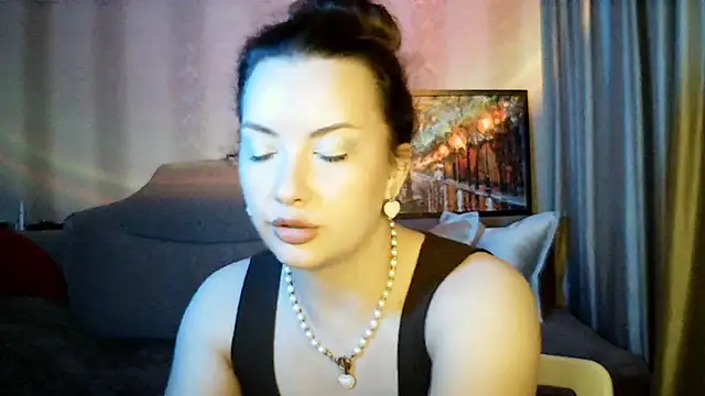 MoodieMira – Live XXX-chat