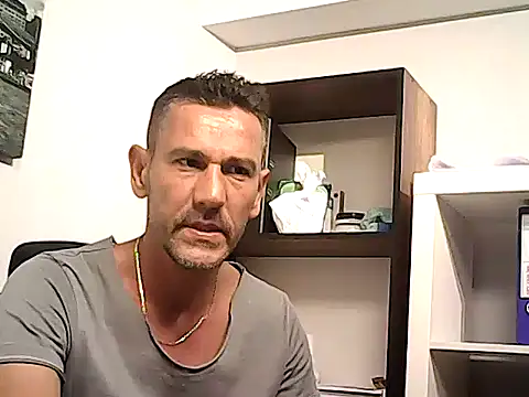 mastercharisma35 Adlı Modelin Web Kamerası Şovu