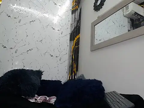 isa_x18 Live XXX Chat