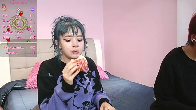 Madewithhell live XXX chat