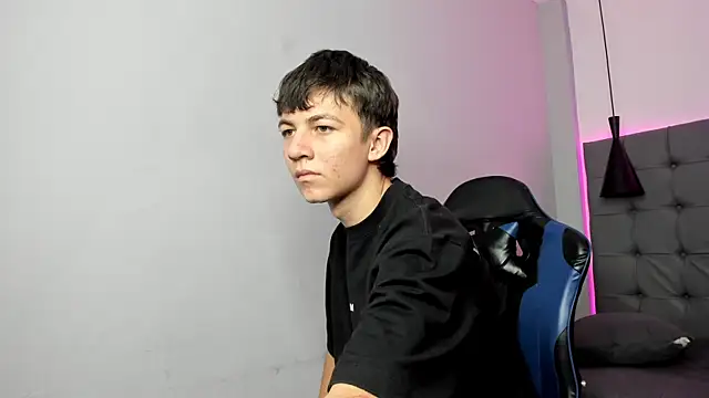 Živý XXX chat Marcello_Vega