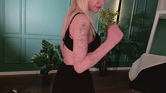 Chatroom XXX en direct de haleybooo