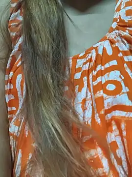 Sujatab250's Live XXX Chat