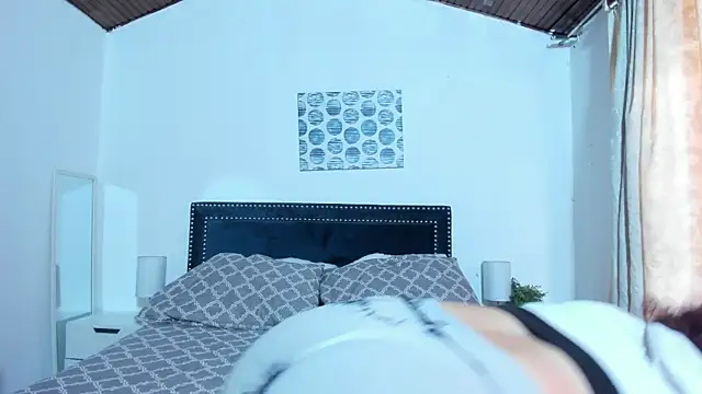 Živý XXX chat ZulyMichels
