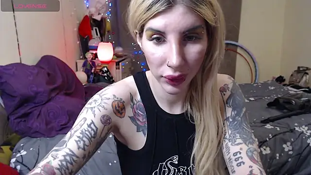 BLACKPeonyy's Live XXX Chat